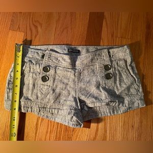 Button up express shorts size 6